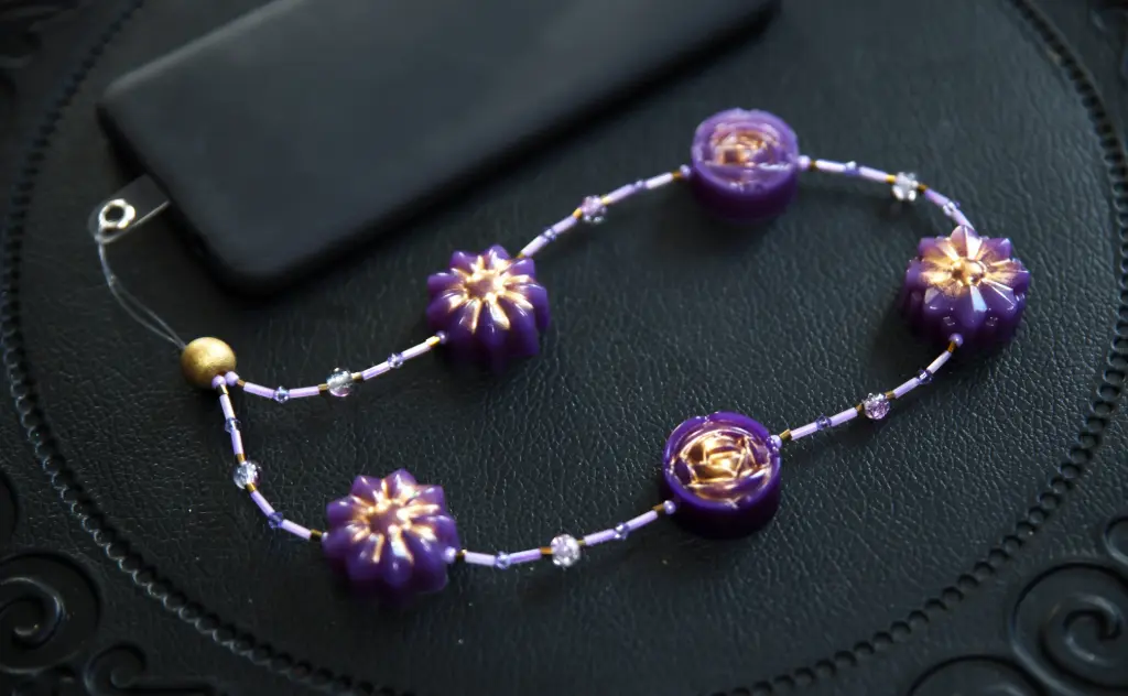 Chaîne Téléphone Violette/Or