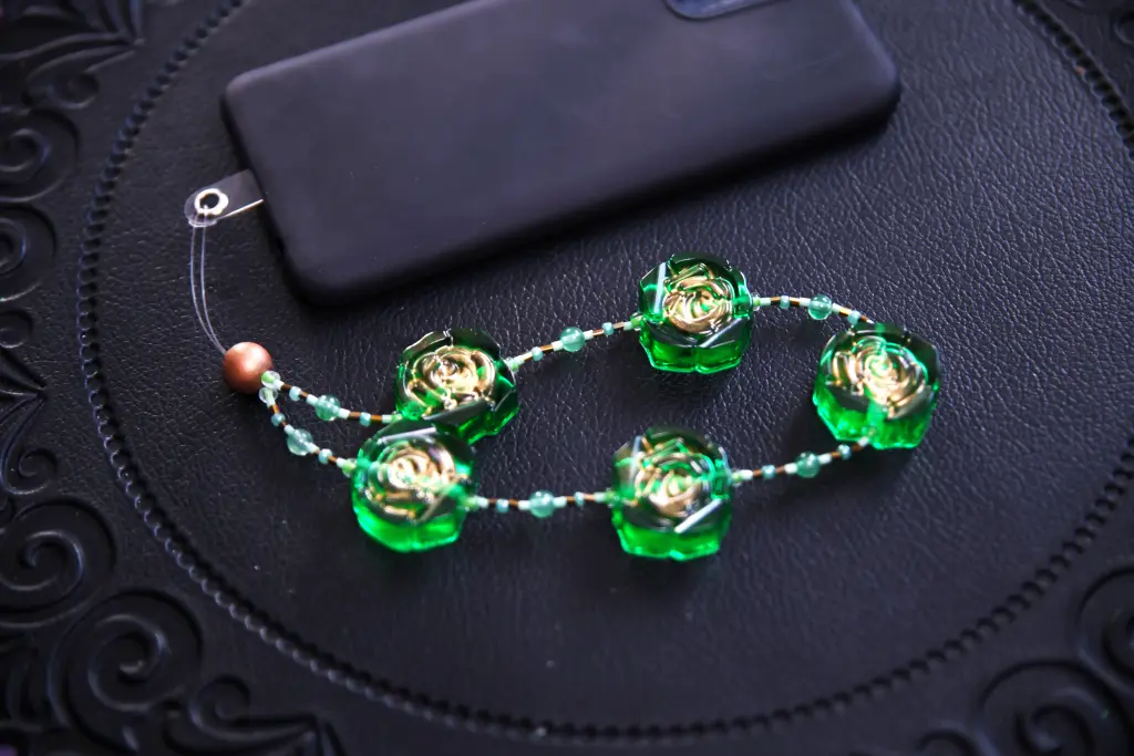 Chaîne Téléphone Fleur Vert/Ocre